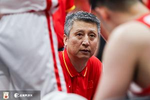 记者：中国男篮的一些细节执行和犯规控制 还可以做得更好